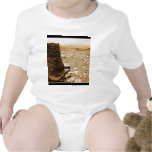 Monumento en un pico a partir de tres picos en el  camiseta