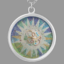 Mosaico de Gaudi collares