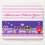 Mousepad romántico con los búhos, los corazones y 