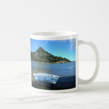 Mt Paku Taiuafrom pesca club junio de 2010 Tazas De Café