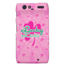 Muchacha afortunada - tréboles femeninos rosados droid RAZR fundas