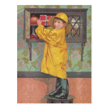 Muchacho en impermeable postal