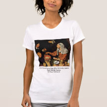 Mujer mayor que fríe los huevos (el viejo cocinero camiseta