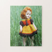 Muñeca antigua hermosa con el vestido viejo del ga puzzles