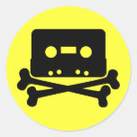 Música - casete retro y huesos cruzados pegatinas redondas