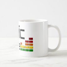 Música épica del trance con el equalizador estéreo tazas