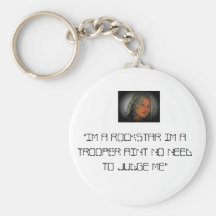 MYCARTOON, '' IM A ROCKSTAR IM UN SOLDADO DE CABAL LLAVERO PERSONALIZADO