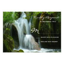 Naturaleza hermosa de la cascada que casa las tarj anuncio personalizado