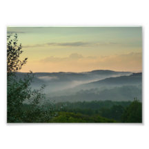 Neblina de la puesta del sol fotos