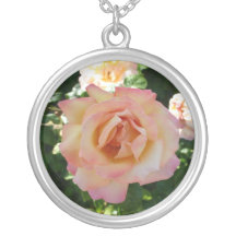 Necklase color de rosa rosado colgante
