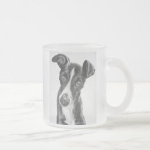 Negro de Whippet con el resplandor blanco Tazas