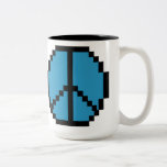 Negro y azul de la paz del pixel taza