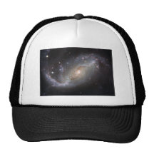 NGC 1672 barró la galaxia espiral Gorros
