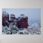 Nieve de Sedona en la roca 2743 del pote del café Impresiones