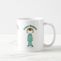 Niña futura del cirujano tazas de café