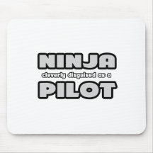 Ninja disfrazado listo como piloto alfombrilla de ratones