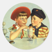 Niños, muchacho y chica del vintage compartiendo u pegatinas redondas