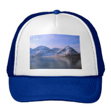 Noruega, entrada a un fiordo gorros  