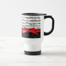 Notas de la música y falsa cinta roja taza de café