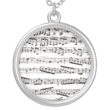 Notas musicales blancos y negros collar