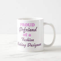 Novia orgullosa de un diseñador de la ropa de moda taza