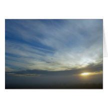 Nubes de la salida del sol felicitación