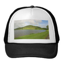 Nubes Irlanda de las colinas de Gur de los lagos d Gorros Bordados