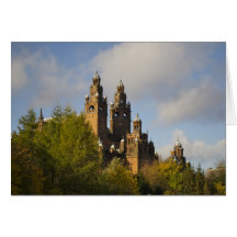Nubes sobre el museo de arte de Kelvingrove Felicitación