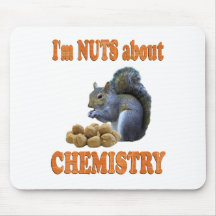 Nueces sobre química tapete de raton