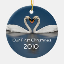Nuestros primeros cisnes del bonito del navidad ornamento de navidad