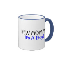 Nueva mamá su un azul del muchacho tazas