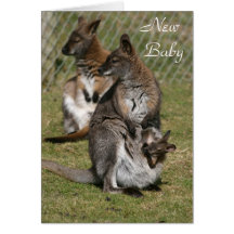Nueva tarjeta del bebé del canguro