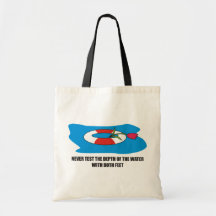 Nunca pruebe la profundidad del agua con ambos pie bolsas