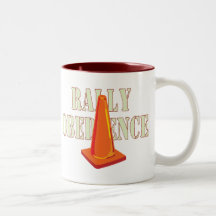 Obediencia de la reunión taza