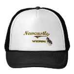 Obra clásica de la ciudad de Newcastle Wyoming Gorro