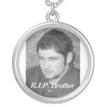 ocasión 10, R.I.P. Brother Pendientes