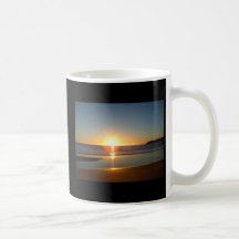 Océano salida del sol Tairua playa julio de 2010 Tazas