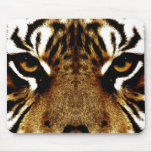 Ojos de un tigre alfombrillas de ratón