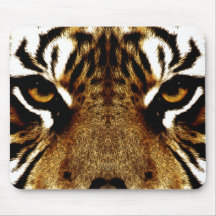 Ojos de un tigre alfombrillas de ratón