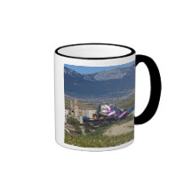 Opinión elevada y Hotel Marques de Riscal 2 de la  Taza De Café