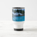 Opiniones de la playa y de la piscina taza de café