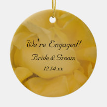 Ornamento del compromiso del rosa amarillo ornato