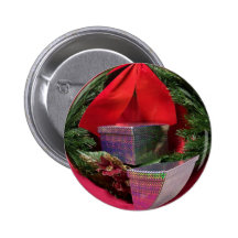 Ornamento redondo de la caja de navidad pins