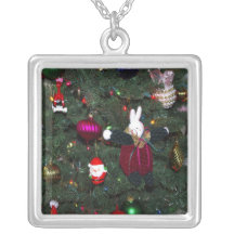Ornamentos del navidad grimpola