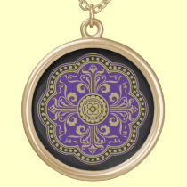 Ornamentos medievales collares
