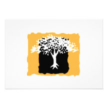 Oro y invitación blanca del árbol