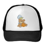 Oso lindo del baloncesto gorras de camionero