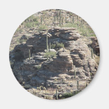 Outcropping rocoso en el imán de Tucson