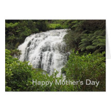 Owharoa baja la tarjeta del día de madre