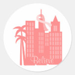 Paisaje urbano rosado de la cinta etiqueta redonda